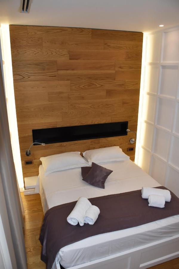 Hotel Ergi'S Durrës Eksteriør bilde