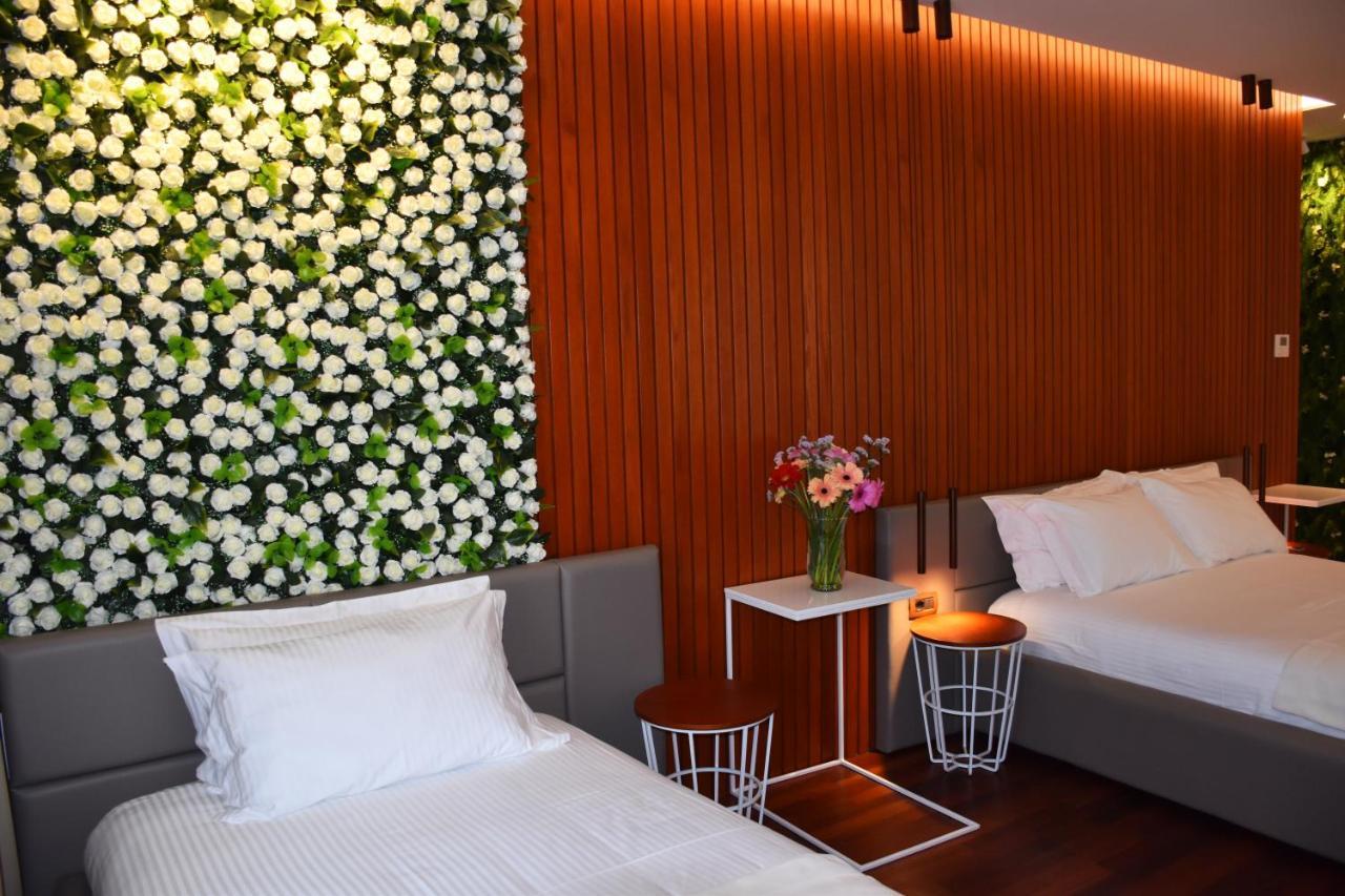 Hotel Ergi'S Durrës Eksteriør bilde