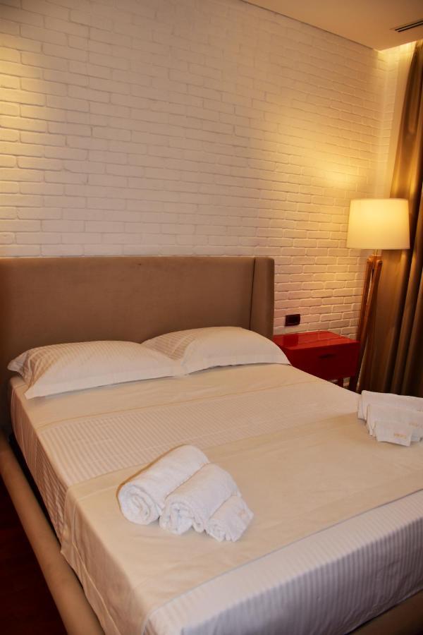 Hotel Ergi'S Durrës Eksteriør bilde
